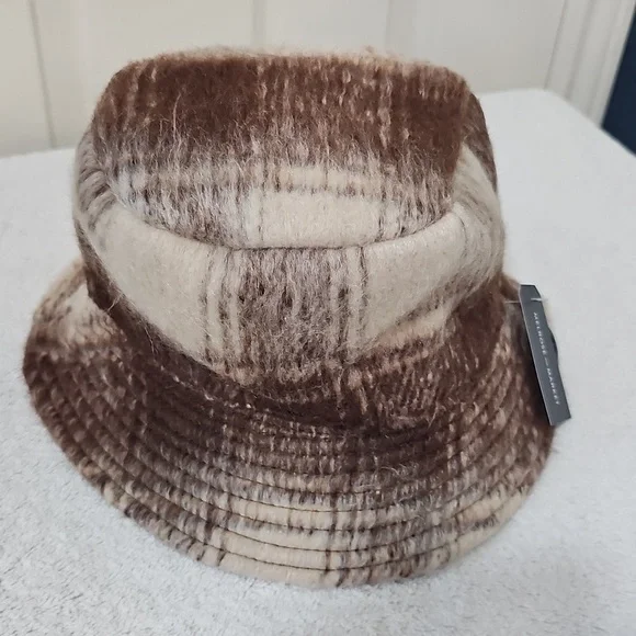 New Melrose & Market Plaid Eyelash Bucket Hat Rust Combo One Size - Picture 3 of 13